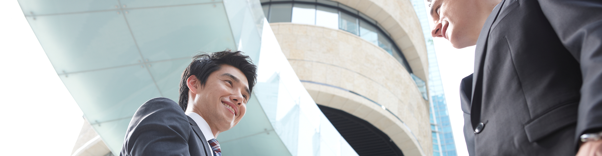 메인 비주얼 이미지 1