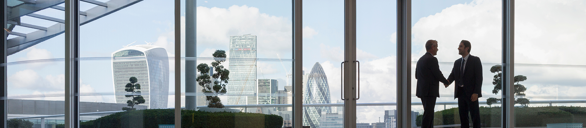 메인 비주얼 이미지 2